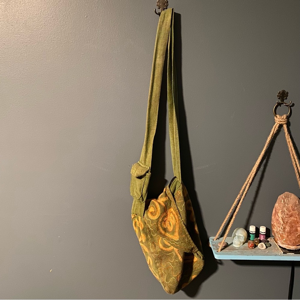 Shoulder bag